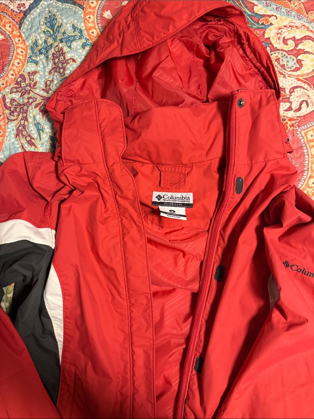 Columbia Women's pinkHooded Ski Jacket with White & Black Accents
